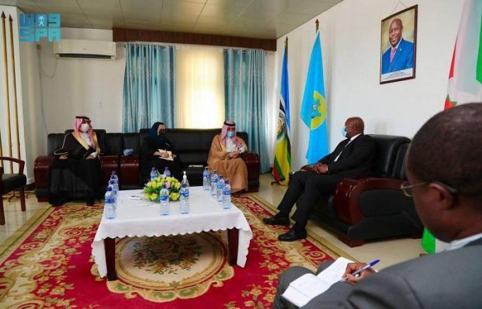 "قطان" يلتقي وزير خارجية بوروندي ويستعرض تعزيز العلاقات الثنائية