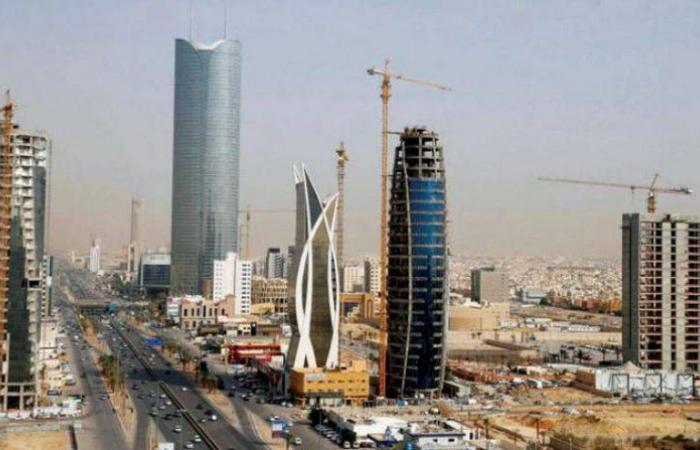 "البنك الدولي" يرفع توقعاته للاقتصاد السعودي: تطور إيجابي في مواجهة الجائحة