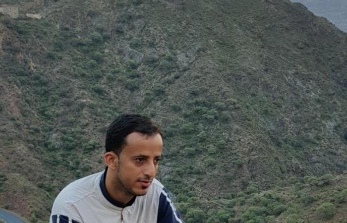 حبسوه في "بيت الرعب" وشاهد زميله يموت أمامه.. شاب يحكي لـ"سبق" قصة اعتقاله وابتزازه ماليًّا من الحوثيين