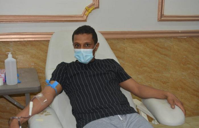 مدير "مستشفى صامطة" يدشن فعاليات اليوم العالمي للمتبرعين بالدم