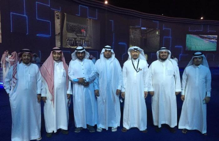 وفد فرع "الصحفيين السعوديين" يقف على ما تضمنه معرض مشروعات مكة الرقمي