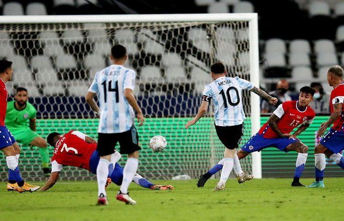 في مباراتهما الافتتاحية في كأس كوبا أمريكا.. تشيلي تتعادل مع الأرجنتين