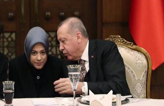 تعرف على الفتاة الأردنية التي تصدرت المشهد في قمة أردوغان وبايدن ..  صور
