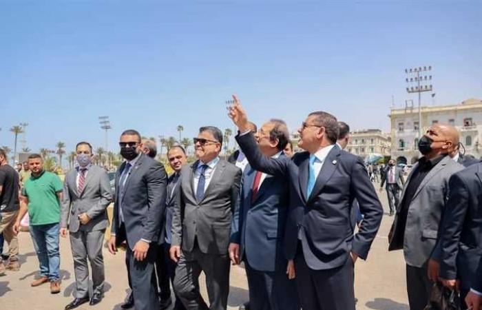 شاهد.. رئيس المخابرات المصرية عباس كامل يتجول في العاصمة الليبية طرابلس