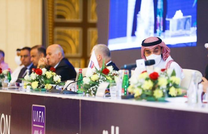 الفيصل رئيساً للاتحاد العربي وأبو ريدة والمهندي نائبان