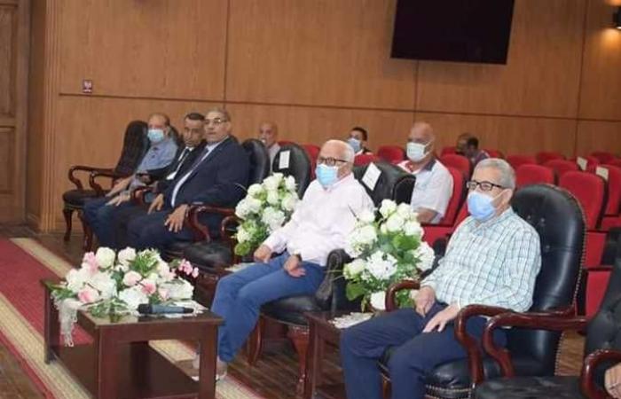 محافظ بورسعيد يتابع موقف تطبيق منظومة حصر الأصول العقارية بالمحافظة