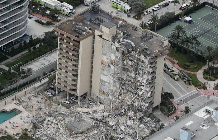عشرات الأسر تتشبّث بالأمل للعثور على أحياء بمبنى فلوريدا المنهار