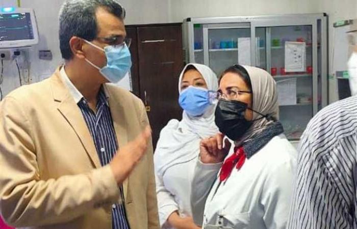 وفد هيئة التأمين الصحى يتفقد تطوير مستشفى طوسون بالإسكندرية (صور)
