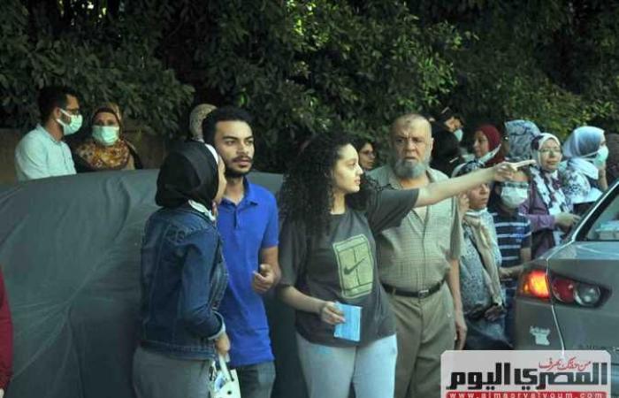 محافظ الإسكندرية ووكيل التعليم يتفقدان لجان الثانوية العامة في أول أيام الامتحانات (صور)