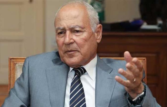 أبوالغيط يهنئ رمطان لعمامرة لتوليه منصب وزير خارجية الجزائر: إضافة للدبلوماسية العربية