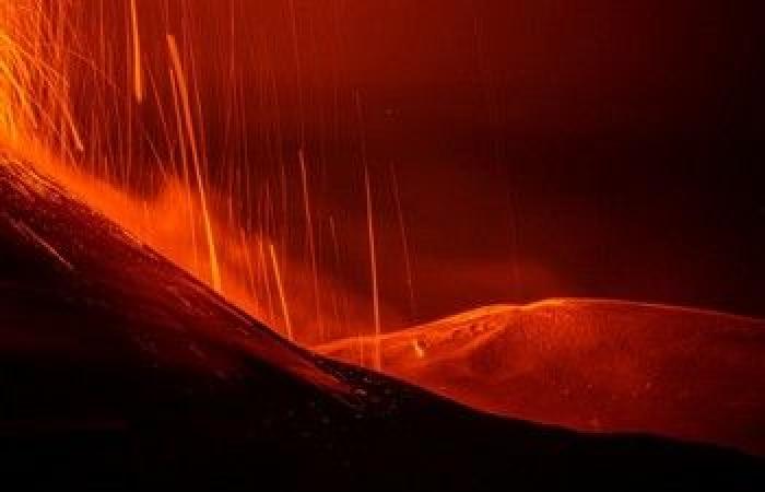 الأسبوع في 10 صور: مشاهد مرعبة لبركان "إتنا".. وتسونامي طيني يضرب هذه الدولة