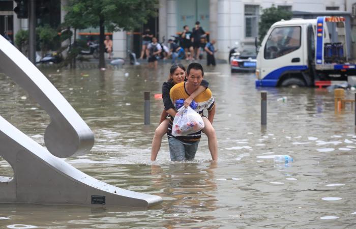 تفجير سد في الصين والمياه تغرق إقليم كامل في سابقة لم تحدث منذ ألف عام (صور وفيديو)