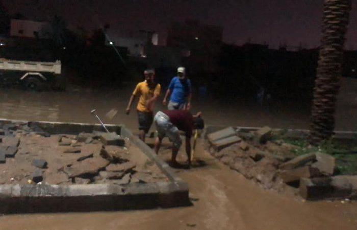 جهود حثيثة لـ"بلدية صامطة" لمواجهة الأمطار وإصلاح وردم المستنقعات والحُفر