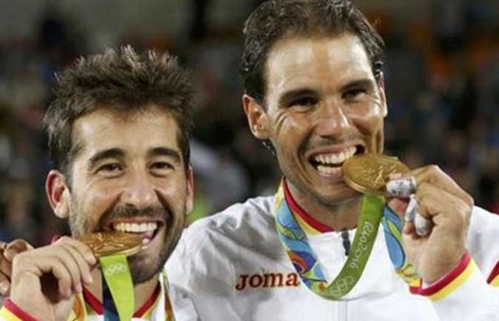 «ليست للأكل».. منظمو أولمبياد طوكيو يحذرون الفائزين من عض الميداليات