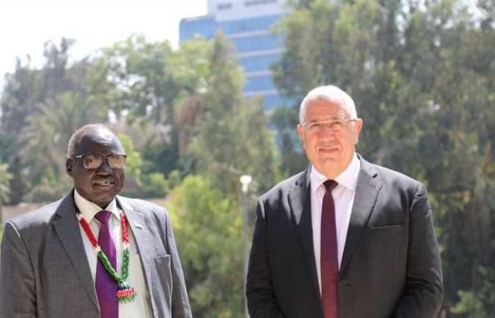 وزير الزراعة يبحث مع وزير الثروة الحيوانية بجنوب السودان التعاون في الأمصال واللقاحات