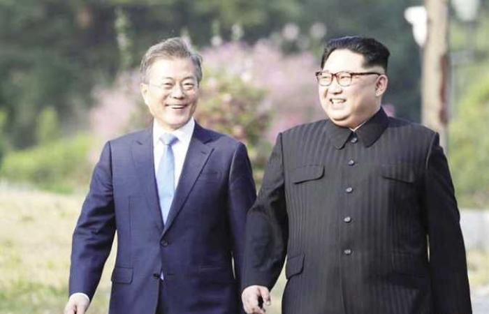 انفراجة في العلاقات بين الكوريتين: إعادة فتح خطوط الاتصال المباشرة (تقرير)