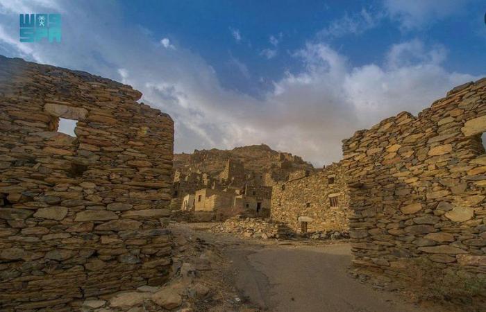 من أقدم القرى الأثرية في قلوة.. "الخلف والخليف" نقش التاريخ على جبال الباحة