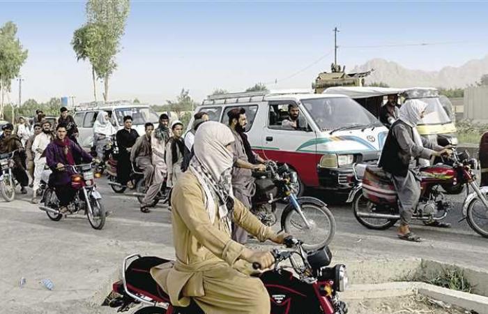 متحدث باسم طالبان: السقوط السريع للمدن الكبرى يشير إلى ترحيب الأفغان بالحركة