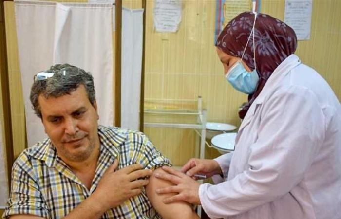 «صحة الأقصر»: لقاحات كورونا متوفرة بالمراكز الطبية لكافة المواطنين