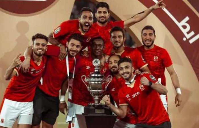 مدافع الأهلي يتلقى عرضين مغريين للرحيل هذا الصيف