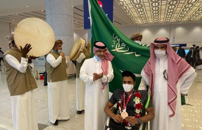 "القرشي" لاعب جدة لذوي الإعاقة يهدي إنجازه العالمي للشعب السعودي