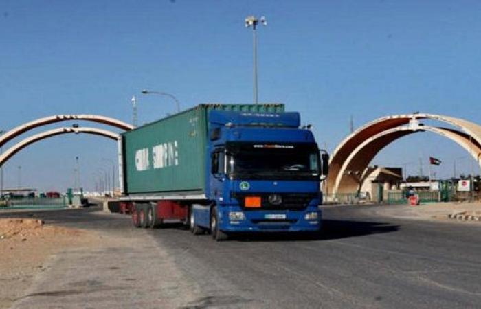 وزير النقل : بدء دخول الشاحنات الأردنية إلى العراق