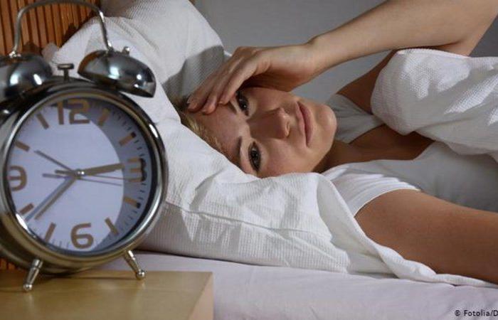 للتغلب على اضطرابات النوم.. هل يمكن تعويض عدد الساعات خلال الإجازات؟