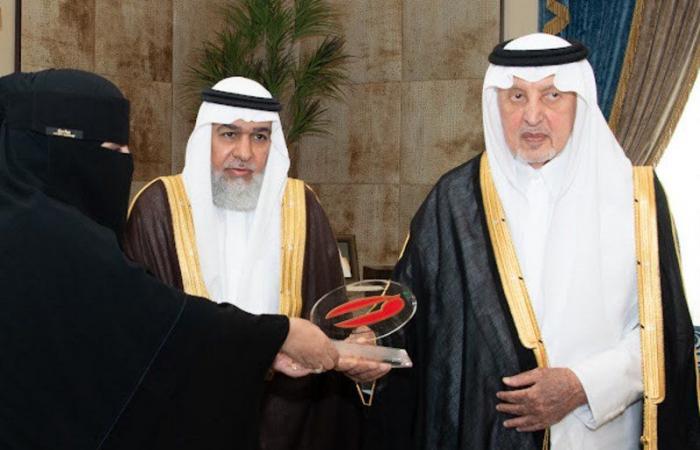 أمير مكة يكرّم دلال القحطاني لفوزها بجائزة حمدان آل مكتوم