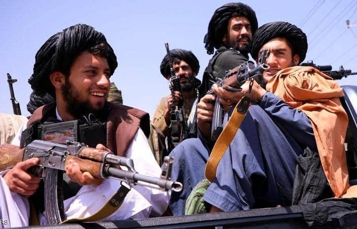 طالبان تمنع صالونات الحلاقة من قص اللحى بـ"هلمند الأفغانية"