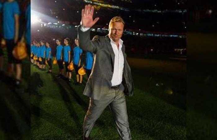 تقارير إسبانية: «باي باي كومان» المساء الأخير للهولندي مع برشلونة