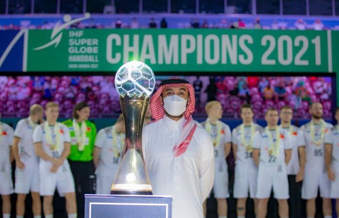 "الفيصل" يُتوِّج ماغديبورغ الألماني بلقب بطولة العالم "سوبر جلوب 2021"