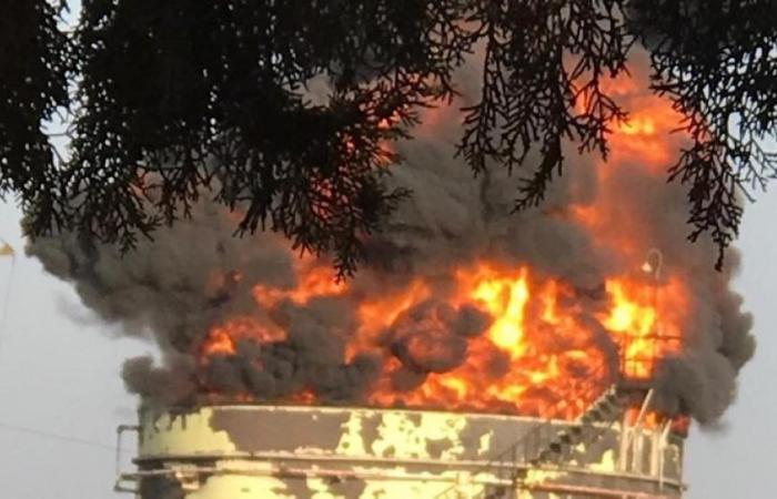 لبنان: اندلاع حريق كبير داخل منشآت النفط في الزهراني