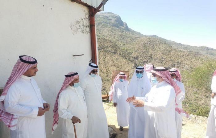 محافظ المجاردة ومديرو الإدارات في زيارة لجبل ريمان ومزرعة المسن "الحسيني"