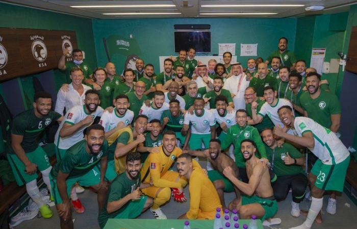"الفيصل" يهنئ لاعبي الأخضر : صدارة مستحقة.. وخطوة مهمة نحو التأهل للمونديال