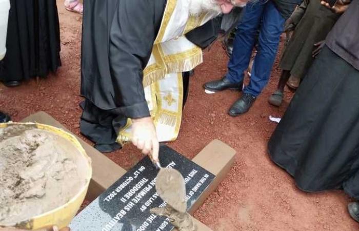 وضع حجر أساس إيبارشية جديدة ومدارس .. تفاصيل زيارة بطريرك الروم لأوغندا (صور)