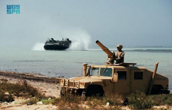 استمرار مناورات تمرين "المدافع الأزرق 21" بين البحريتَيْن السعودية والأمريكية