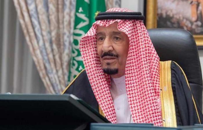 السعودية.. تمديد تأشيرات الزيارة آليا بتوجيه من الملك سلمان