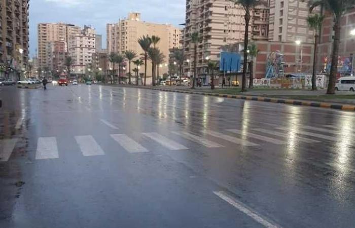 رغم الأمطار .. انتظام حركة الملاحة بمينائي الإسكندرية والدخيلة