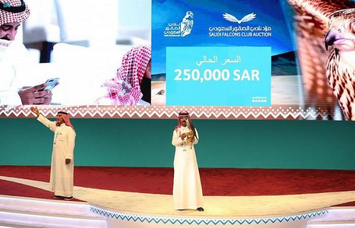 مبيعات النسخة الثانية لمزاد نادي الصقور السعودي تقارب الـ7 ملايين ريال