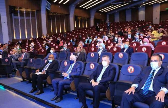 وزير التعليم يشارك في احتفالية جامعة عين شمس بجائزة اليونسكو كونفوشيوس لمحو الأمية