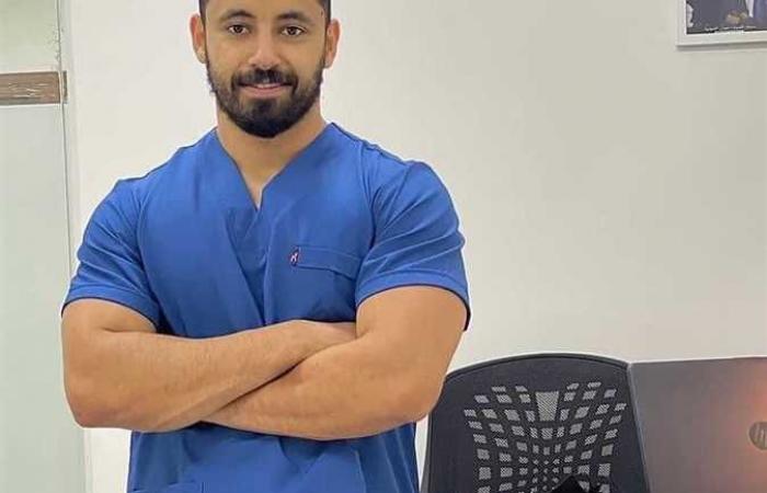 أحمد الزكي يوضح العلاقة بين تلقي لقاح كورونا والتخدير لخلع الاسنان