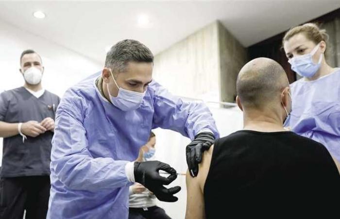 «الصحة العالمية» تكشف فاعلية لقاحات كورونا.. وتتحدث عن الوضع الوبائي في مصر