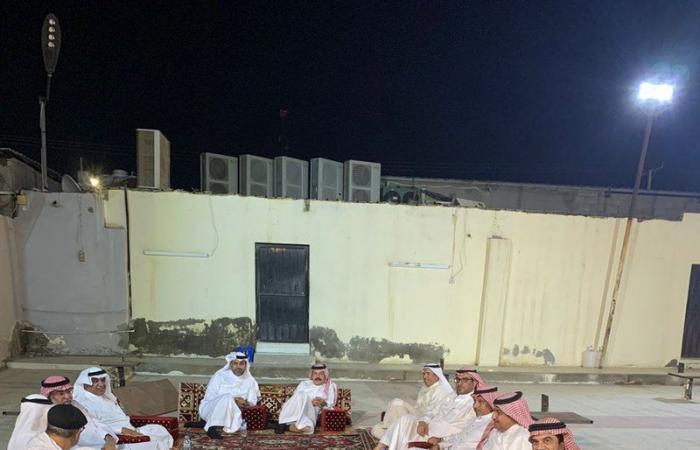 "ذكريات الزمن الجميل".. حفل عشاء يجمع أصدقاء في جدة بعد انقطاع 26 عاماً