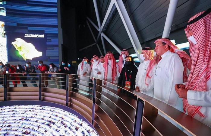 وزير الخارجية يزور جناحي المملكة والإمارات في معرض إكسبو 2020 دبي
