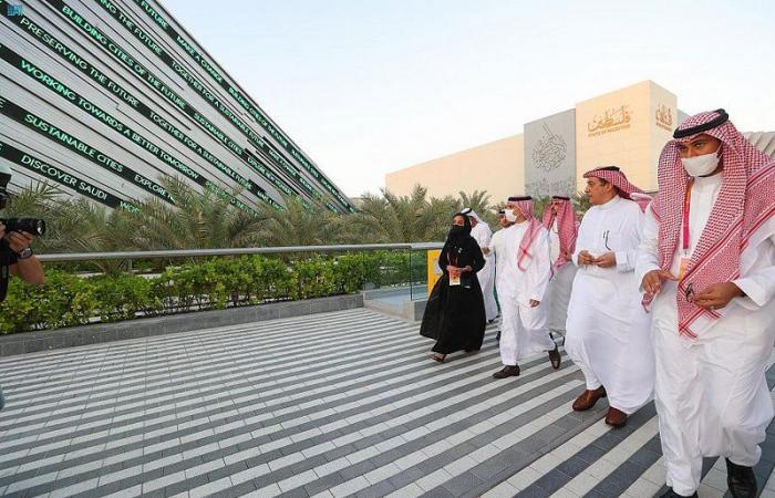 وزير الخارجية يزور جناحي المملكة والإمارات في معرض إكسبو 2020 دبي