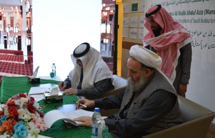 السعودية تهدي باكستان مسجدَيْن يتسعان لأكثر من 16 ألف مصلٍ