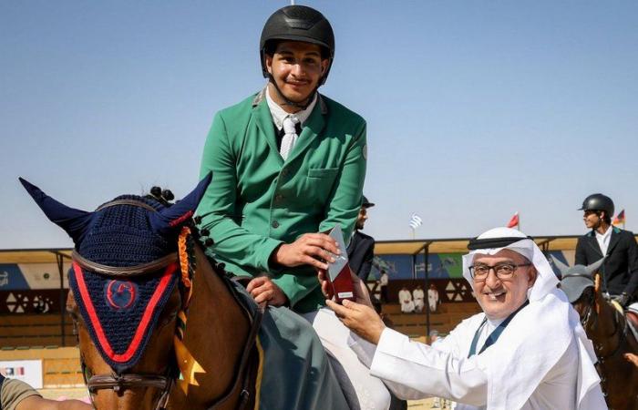 3 سعوديين وقطري وأردني أبطال أولى "جولات الرياض" لقفز الحواجز