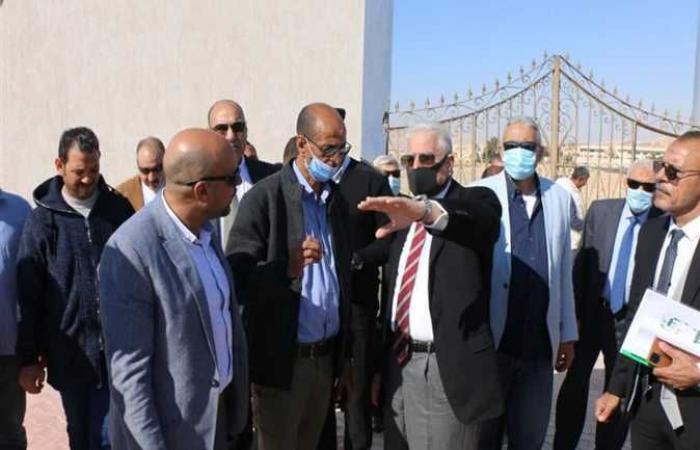 محافظ جنوب سيناء يتفقد مشروعات الخطة الاستثمارية بمدينة أبوزنيمة