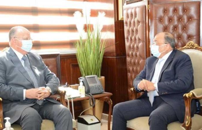 وزير التنمية المحلية يتابع منظومة المخلفات الجديدة والاشغالات مع محافظ القاهرة