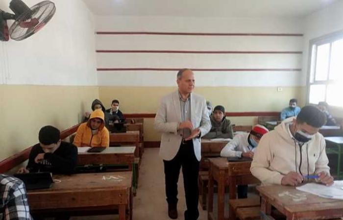 محافظ كفر الشيخ يتابع سير امتحانات الصف الأول الثانوي